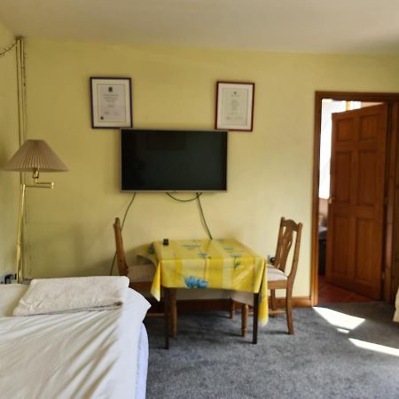Never To Be Booked Apartment York Bagian luar foto