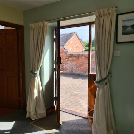 Never To Be Booked Apartment York Bagian luar foto