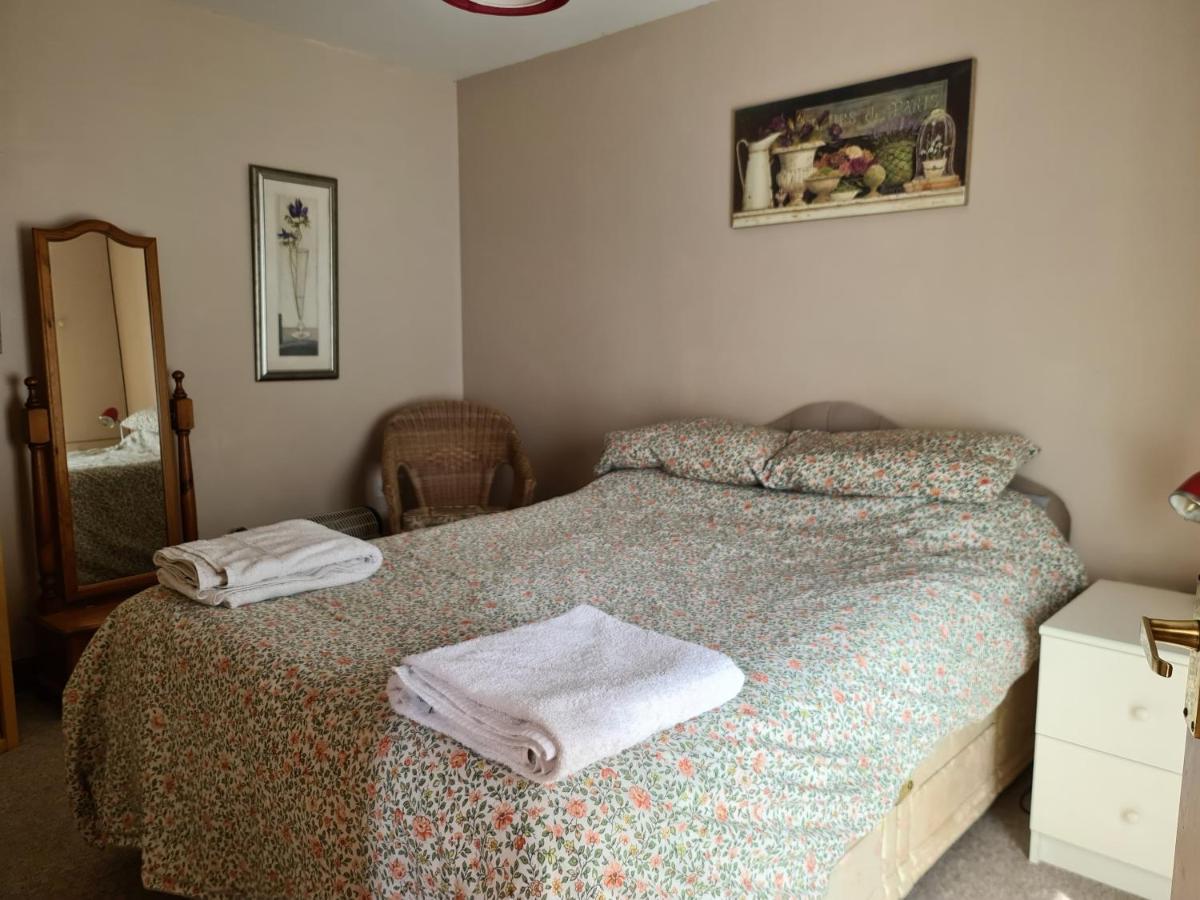 Never To Be Booked Apartment York Bagian luar foto