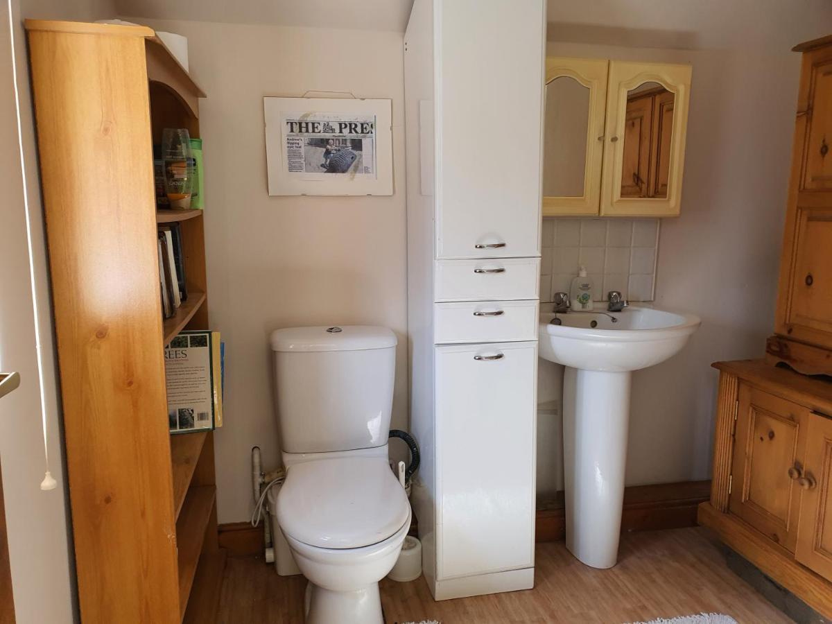 Never To Be Booked Apartment York Bagian luar foto