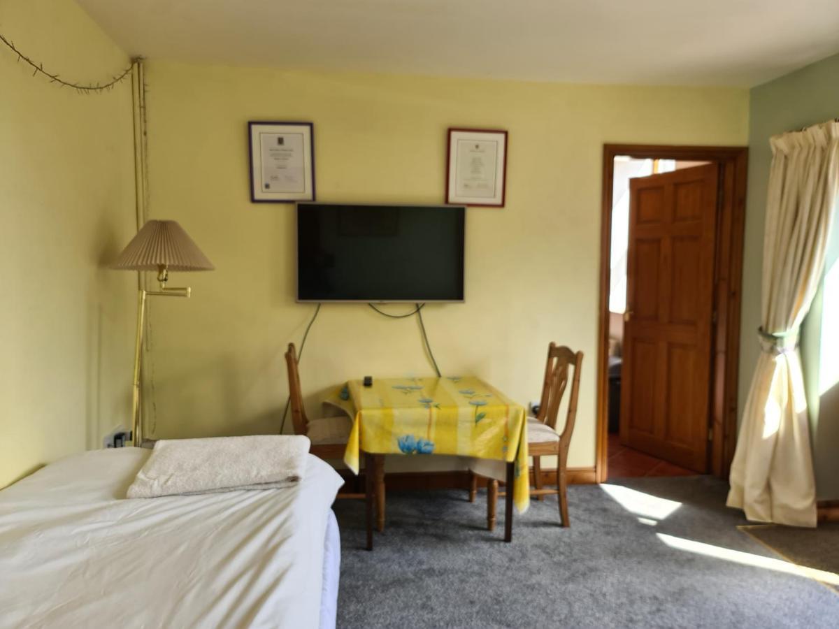 Never To Be Booked Apartment York Bagian luar foto